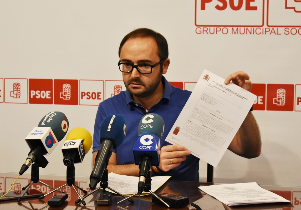 El PSOE lamenta que el PP tenga que mentir,  maquillar cifras y recurrir a sus cuentos del pasado para intentar sacar pecho de su gestión