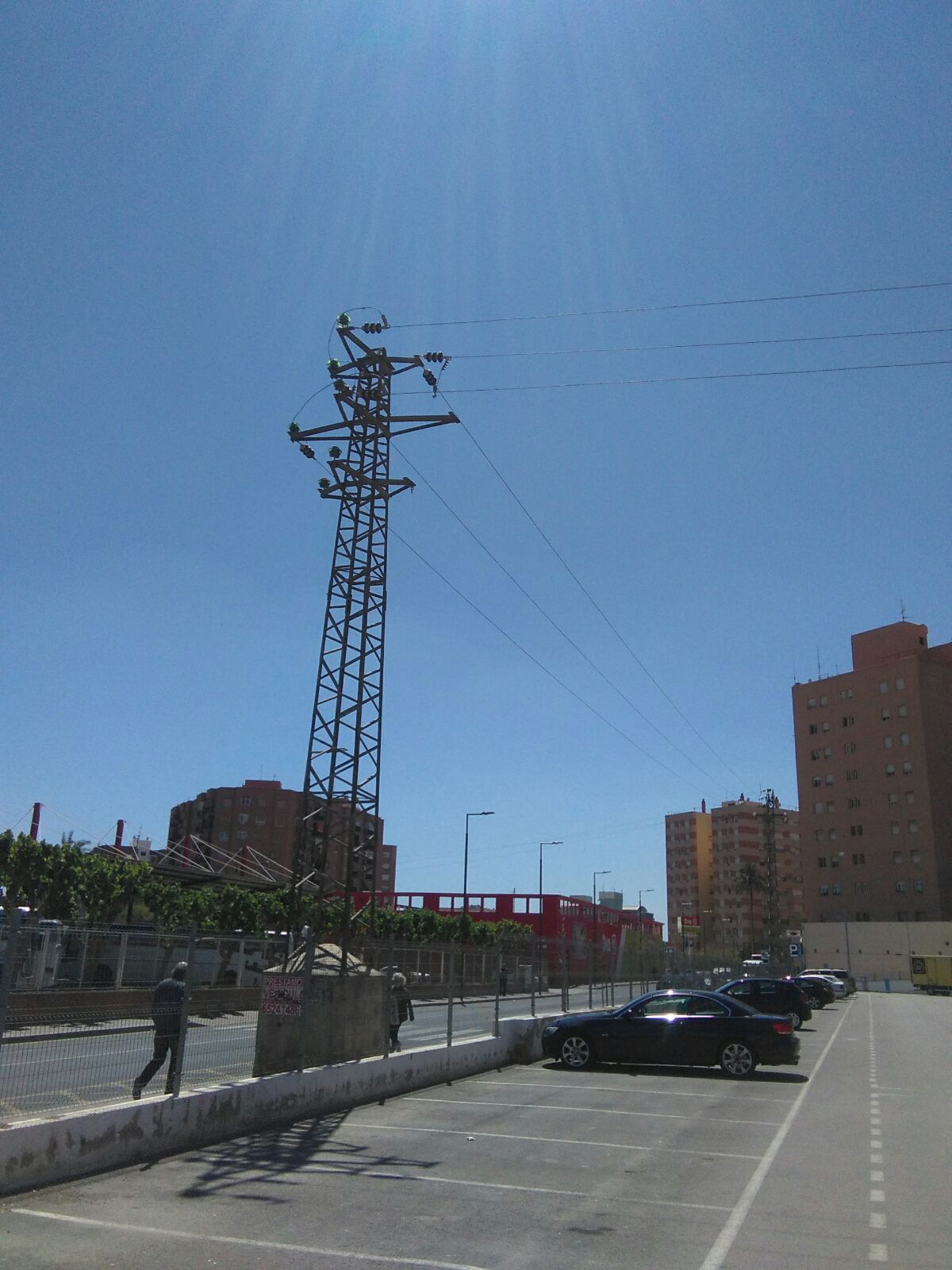 El PSOE pide el soterramiento de la línea de alta tensión que existe frente a la estación de autobuses de Lorca