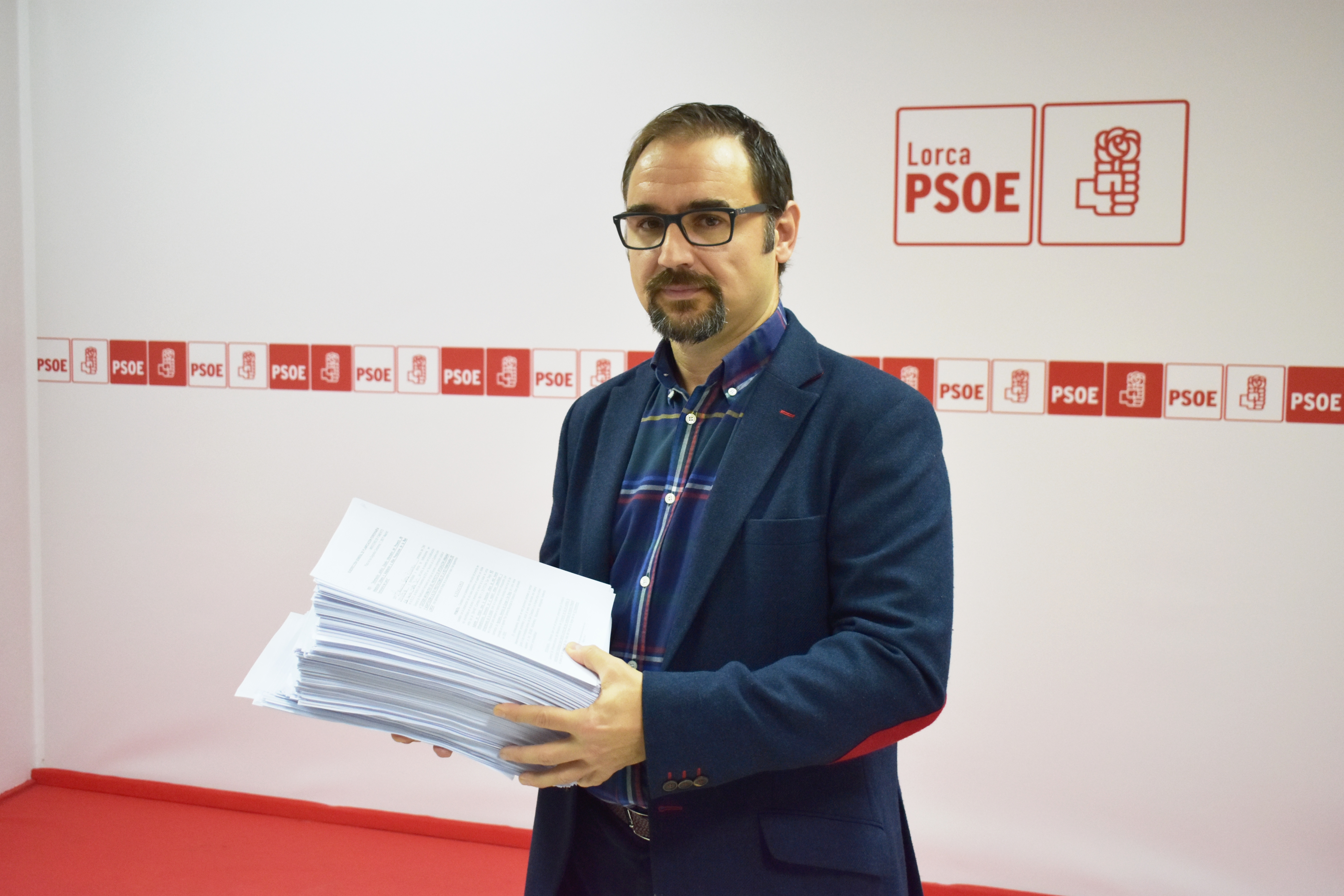 El PSOE reúne más de 1.800 alegaciones de vecinos para reclamar los 4,3 km de soterramiento de AVE necesarios en Lorca