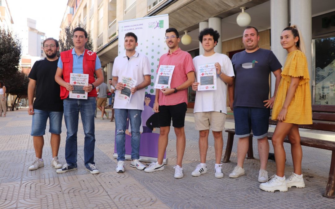 Juventudes Socialistas de Lorca junto al Consejo de la Juventud e Izquierda Unida Joven presentan la IX recogida de material escolar en beneficio de Cruz Roja.