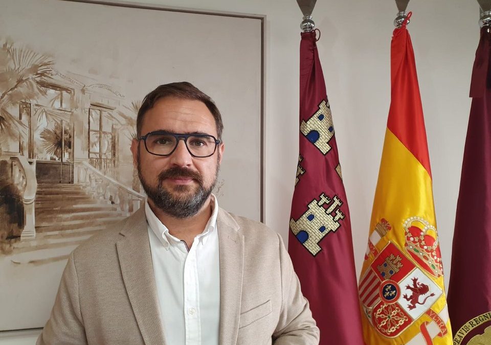 Diego José Mateos: “Si ese es el nivel de matemáticas de López Miras, ahora entiendo por qué la Región de Murcia tiene los mayores índices de endeudamiento de España”
