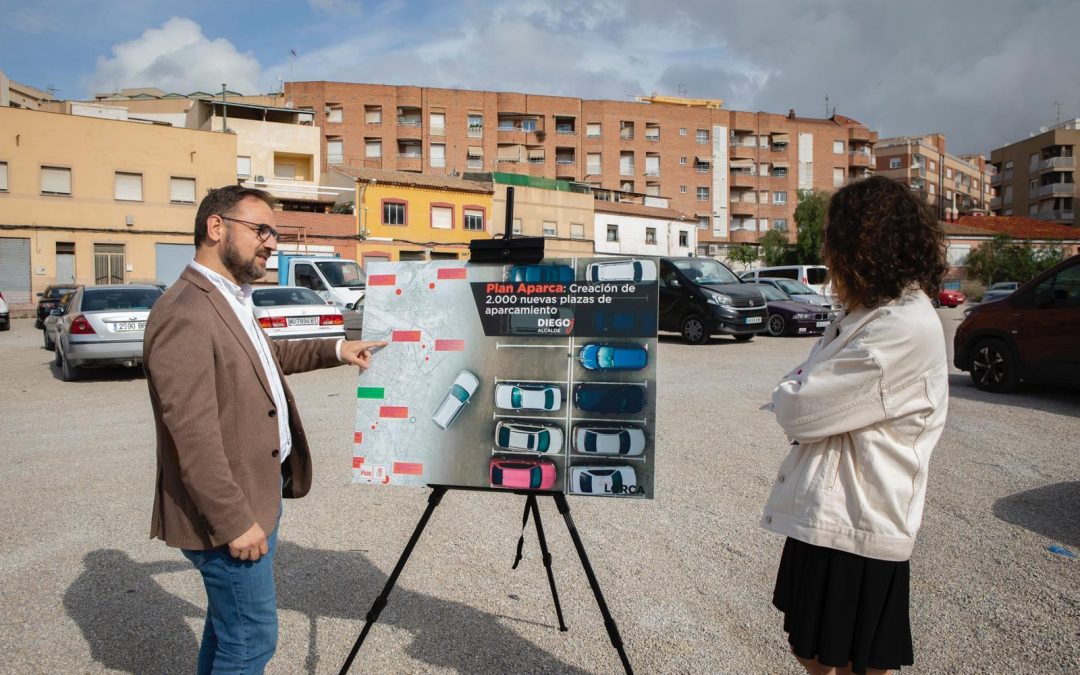 Diego José Mateos: “En la próxima legislatura crearemos otras 2.000 plazas de aparcamiento para dar respuesta a una de las mayores demandas de nuestros vecinos y vecinas”
