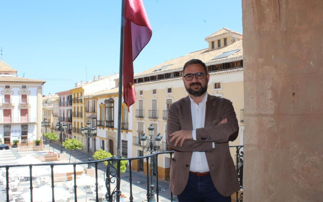 “Fulgencio Gil pretende tirar a la basura subvenciones y ayudas de más de diez millones de euros para la construcción de vivienda joven y asequible en Lorca”