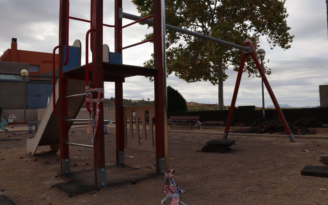 “El parque infantil de Las Terreras lleva cinco meses sin reparar porque el PP de Fulgencio Gil tiene Lorca abandonada”
