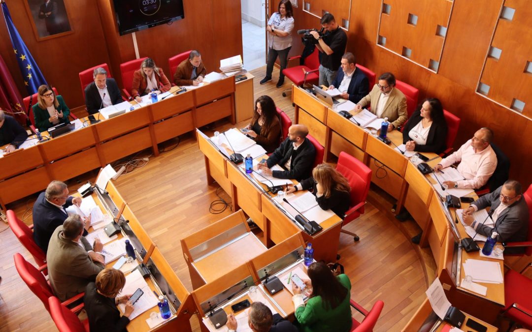 Tras la negativa de PP y Vox a todas las mociones del PSOE de Lorca, está claro: “No gobiernan para los vecinos, gobiernan para bloquear y, así, defender a López Miras”