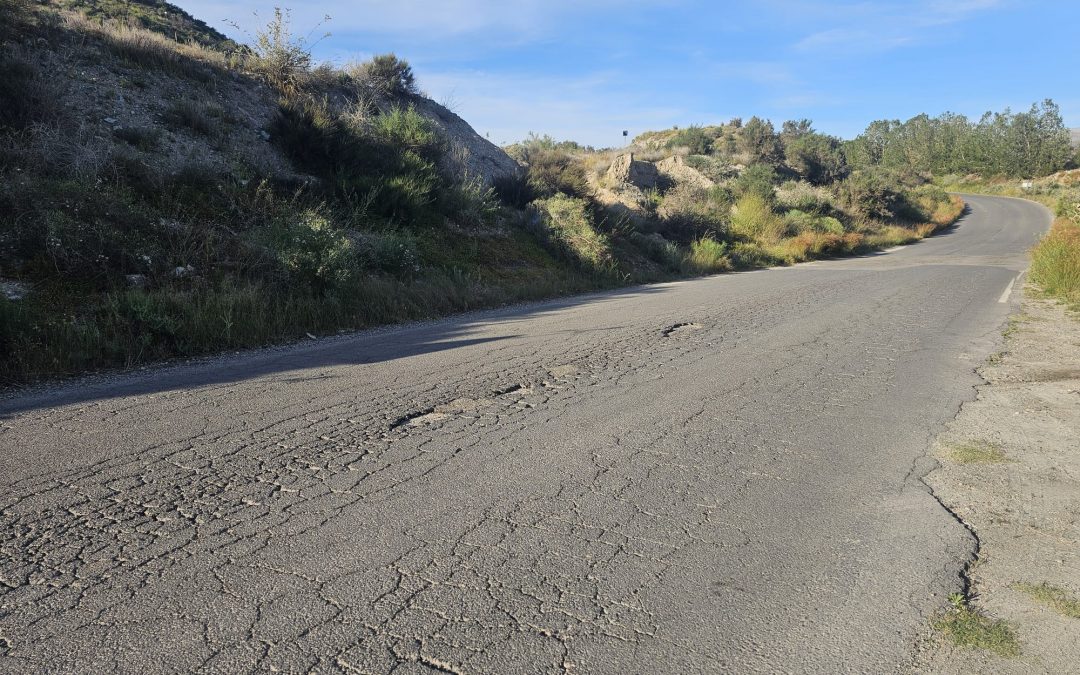 El PSOE exige a Fulgencio Gil que cumpla los acuerdos plenarios y arregle la carretera Almendricos-La Campana, un punto negro mortal en Lorca