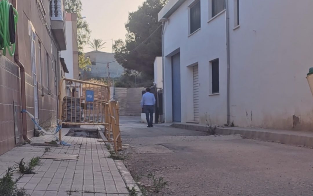 El PSOE de Lorca exige soluciones inmediatas al equipo de Fulgencio Gil ante el grave deterioro de la calle San Ramón en la Diputación de Río