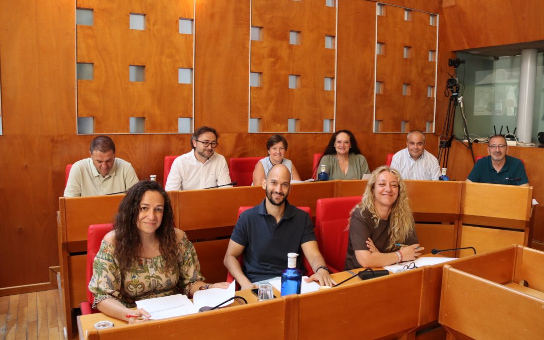 El PSOE de Lorca logra el apoyo unánime del Pleno para exigir a la Consejería de Salud la mejora urgente de la accesibilidad en Santa Rosa de Lima ante las severas deficiencias